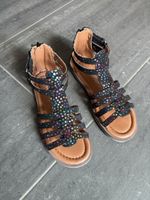 Sandalen schwarz bunte Punkte Grösse 30 guter Zustand