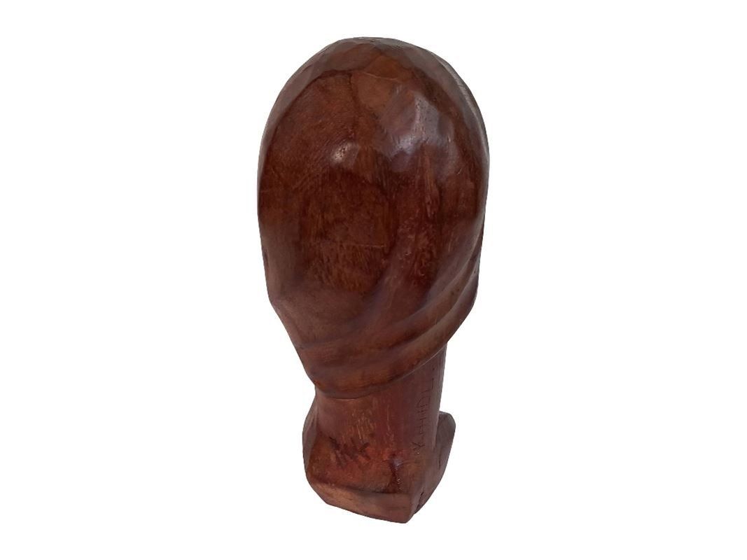 Skulpturen & Statuen: Handgeschnitzte Holz-Büste einer Frau – Gebraucht aus Hünenberg von Restwert_Zug 2