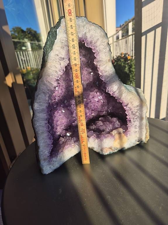 Minerali & Pietre curative: Améthyste 30 cm – Usato da Chêne-Bourg venduto da pascal.ducommun 1