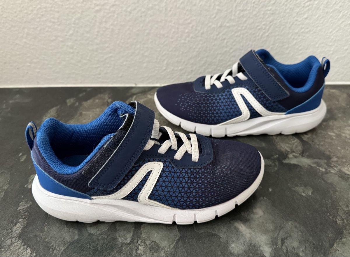Scarpe per ragazzi: Kinderschuhe, Grösse 32 – Usato da Flumenthal venduto da Krajan 2