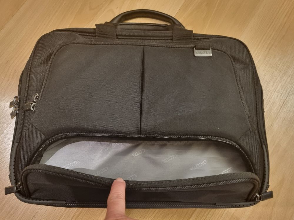 Notebooktasche /Laptoptasche Eco Top Traveller PRO, DICOTA 10