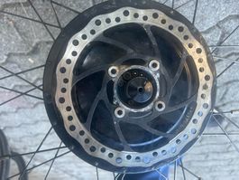 Stromer ST2- (Motor läuft)  26-Zoll-Felge sowie Reifen 45kmh