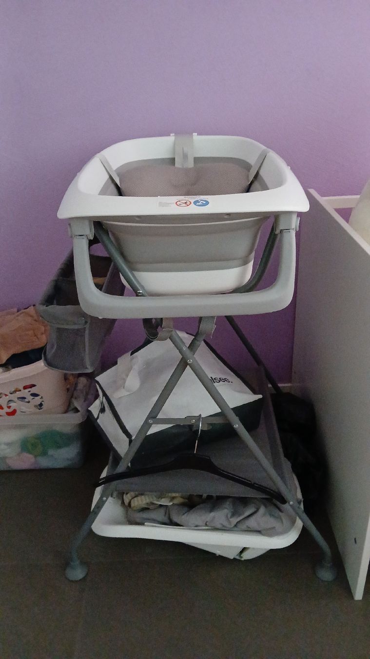 Vasche da bagno: Babywanne mit praktischem Ständer – Usato da Niederrohrdorf venduto da Sabrina1041