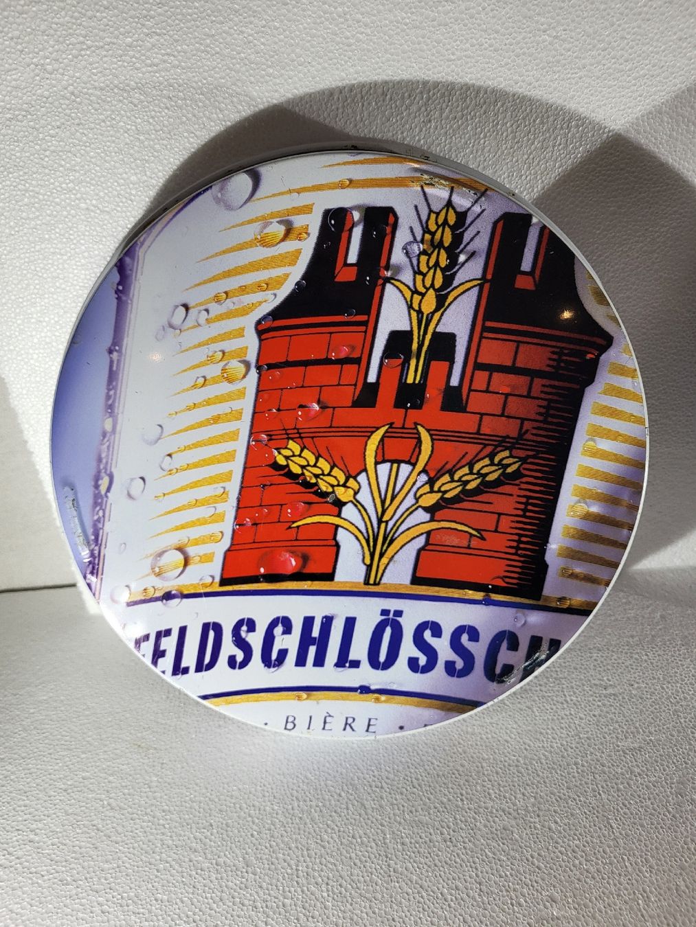 Toutes les décorations: Feldschlösschen Bier Tablett rund Durchmesser ca. 30 cm – D'occasion à Grindelwald par lego9 4
