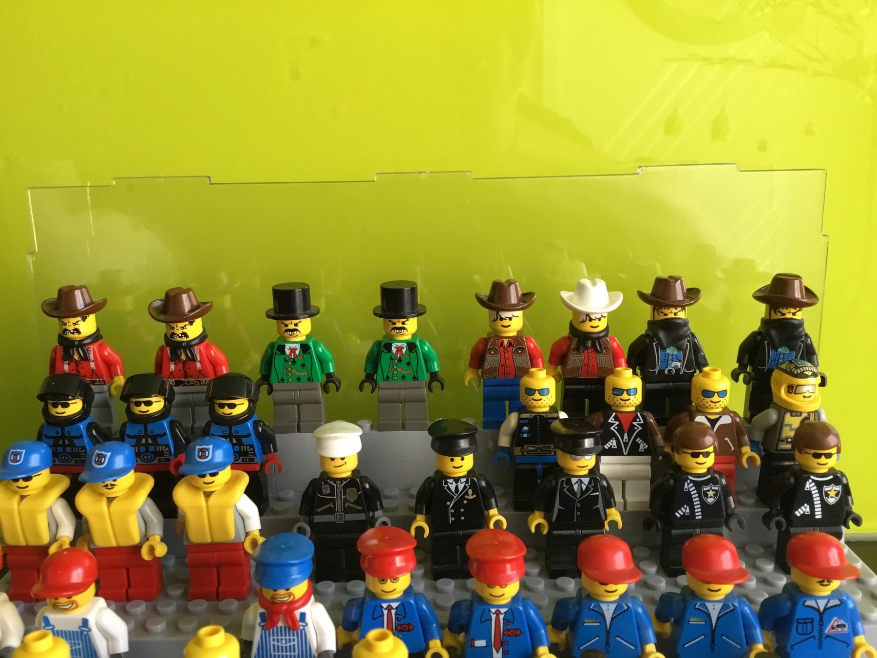 Lego Statuette: Lego Figuren Sammlung – Usato da Basel venduto da Hampe1555 1