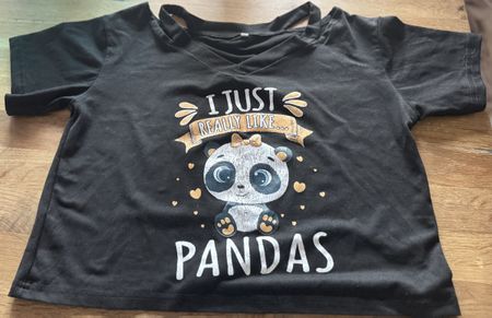 Cool Black Panda T-Shirt, Size S, Summer Fashion!