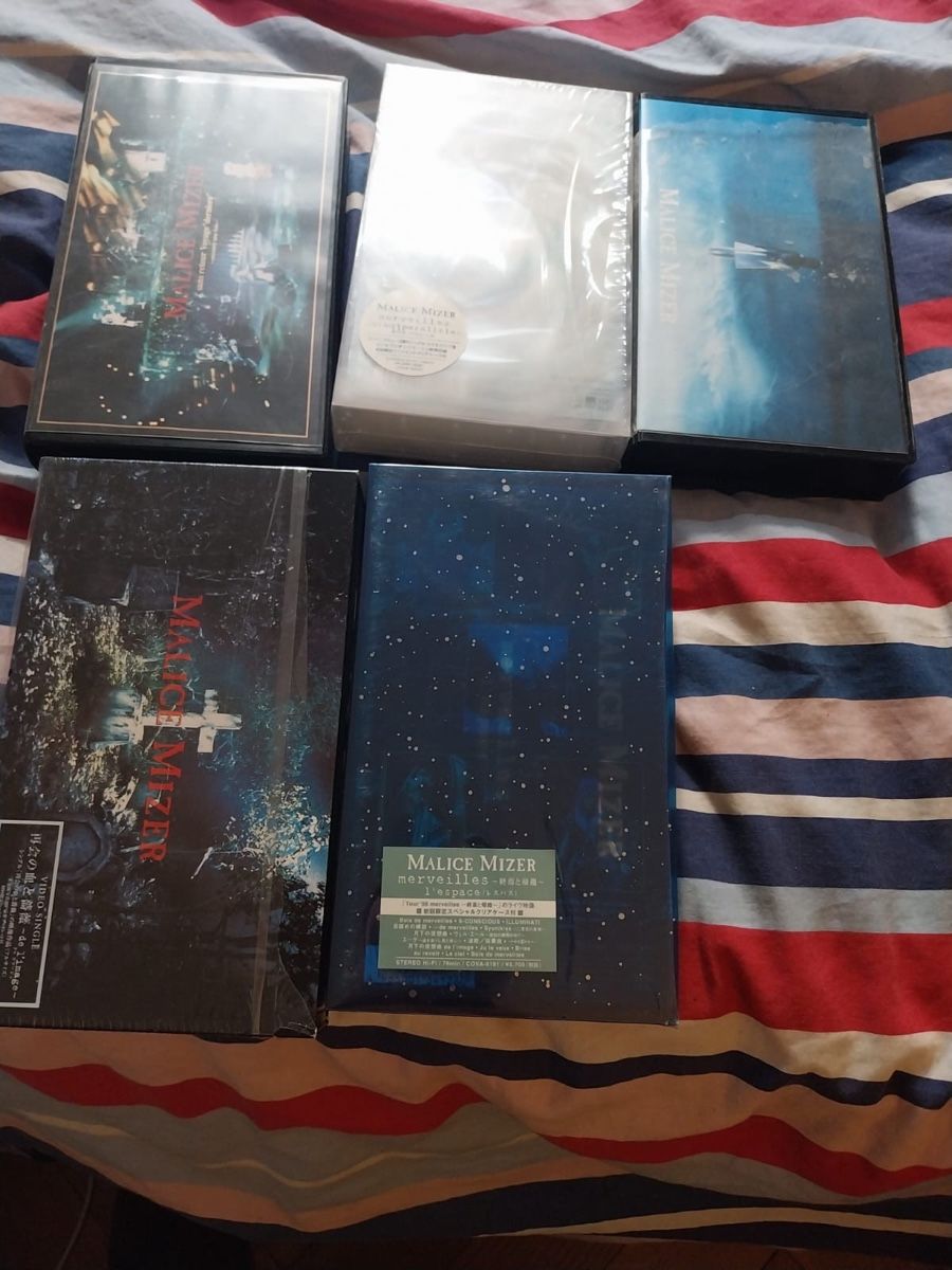 Tutti i VHS: MALICE MIZER 5  vhs Box Set Originale Buone Condizioni – Usato da Versoix venduto da axe_qpy7