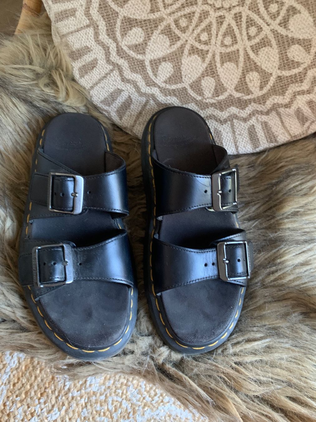 Dr. Martens Damenschuhe: Dr Martens sandales- 39 – Gebraucht aus Rochefort von runeii 1