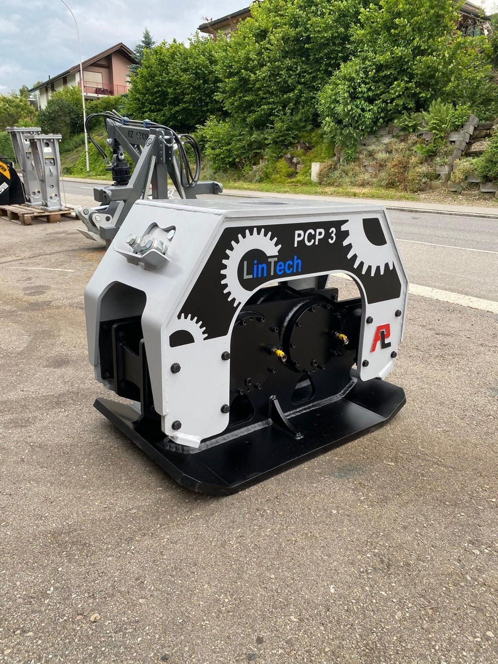 Escavatori: Bodenverdichter / Vibroplatte zu Bagger – Usato da Hasle LU venduto da LinTech 1