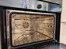 V-ZUG Combi-Steam XSL  Dampfbackofen / Steamer