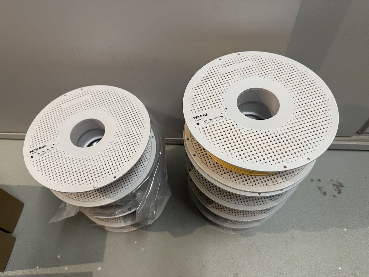 Bambu Lab 3D Drucker: PETG Basic und HF Bambulab 9stk. – Gebraucht aus Schötz von EMTEC02 1