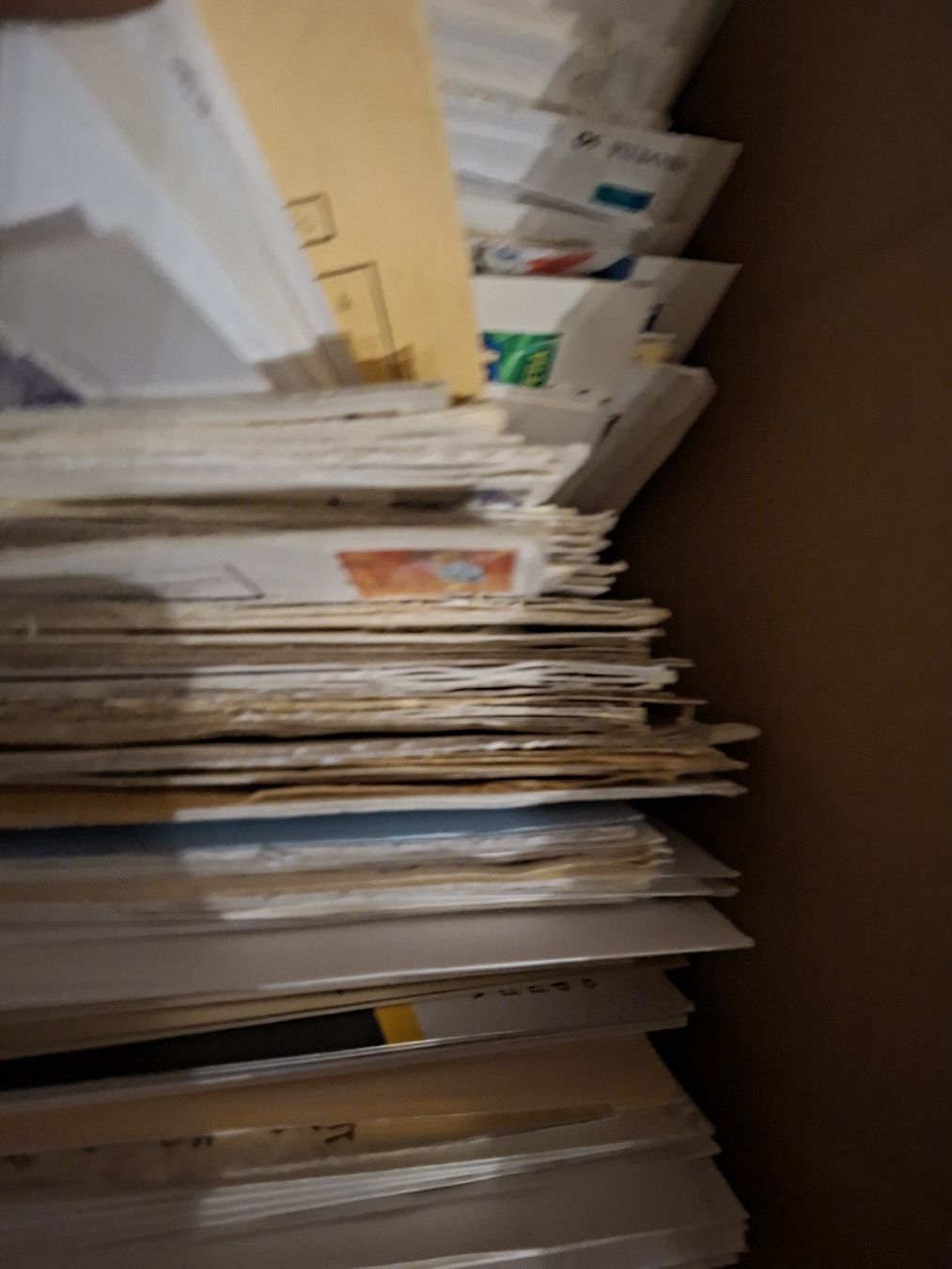 Tutti i francobolli: Kiste ca 8KG Briefmaterial  – Usato da Balgach venduto da SIMEON27 9