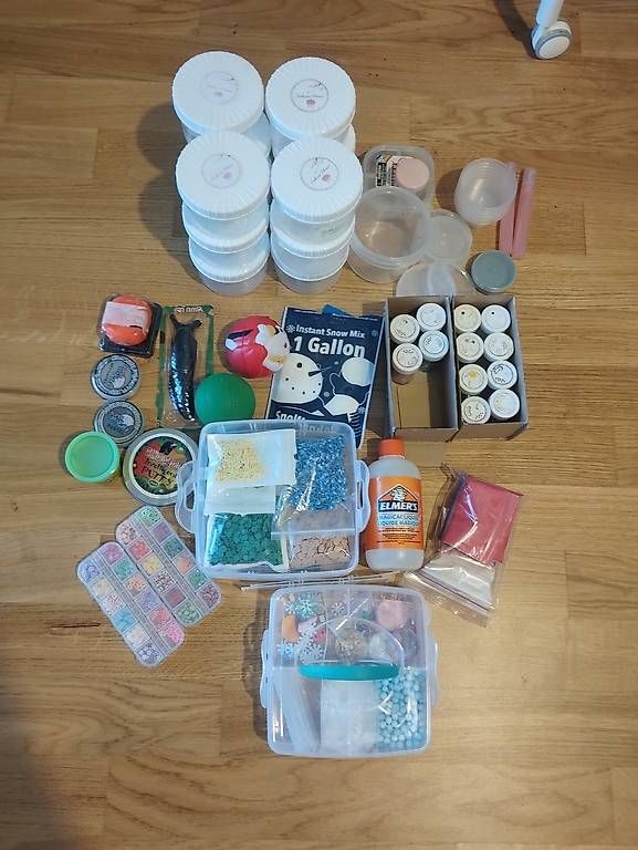 Giocattoli: Gratis Slime kit und Fidget Toys – Usato da Zürich venduto da roi_9vv6