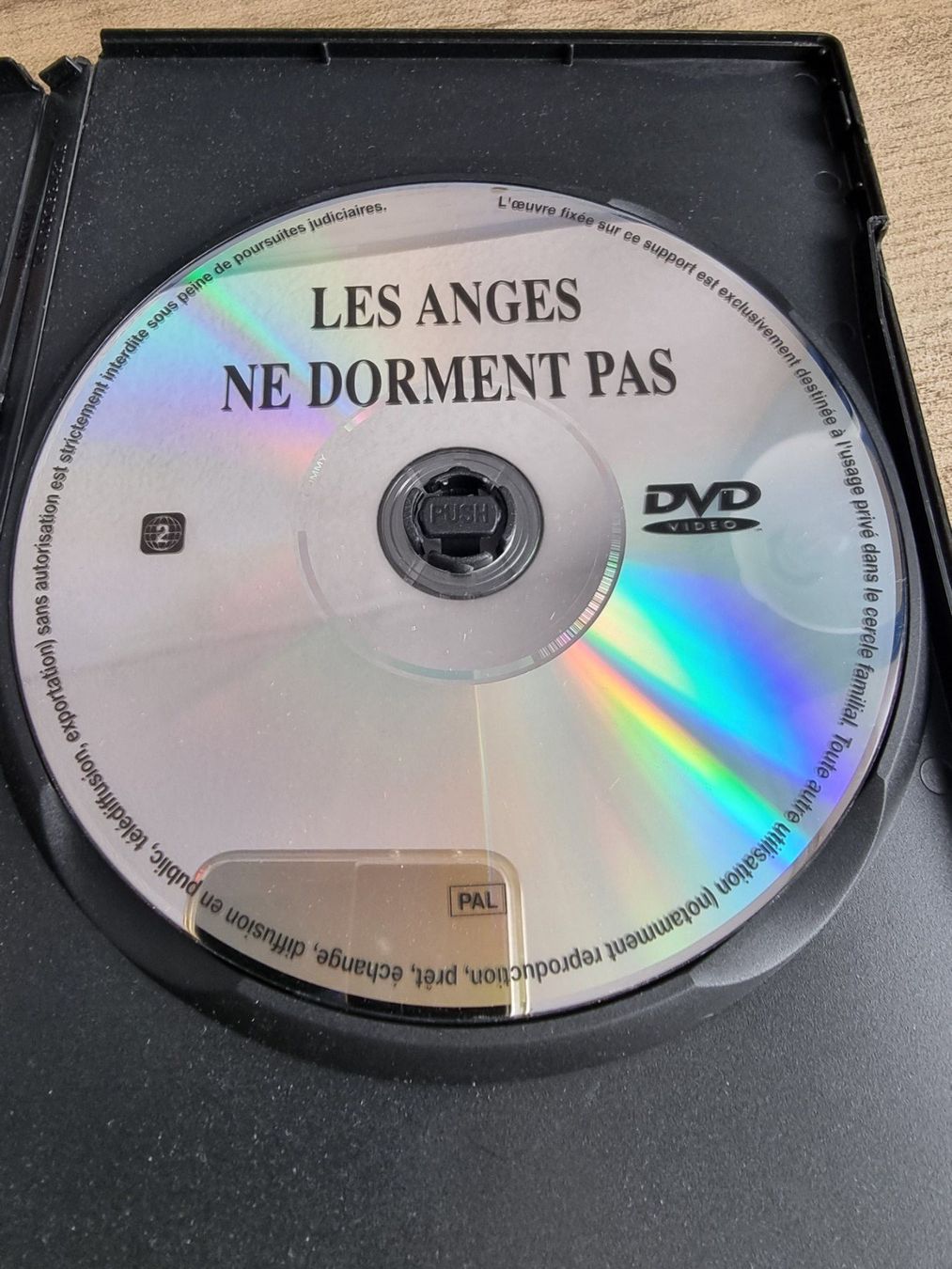Tutti i DVDs: Les anges ne dorment pas – Usato da Chavannes-près-Renens venduto da XWR4 2