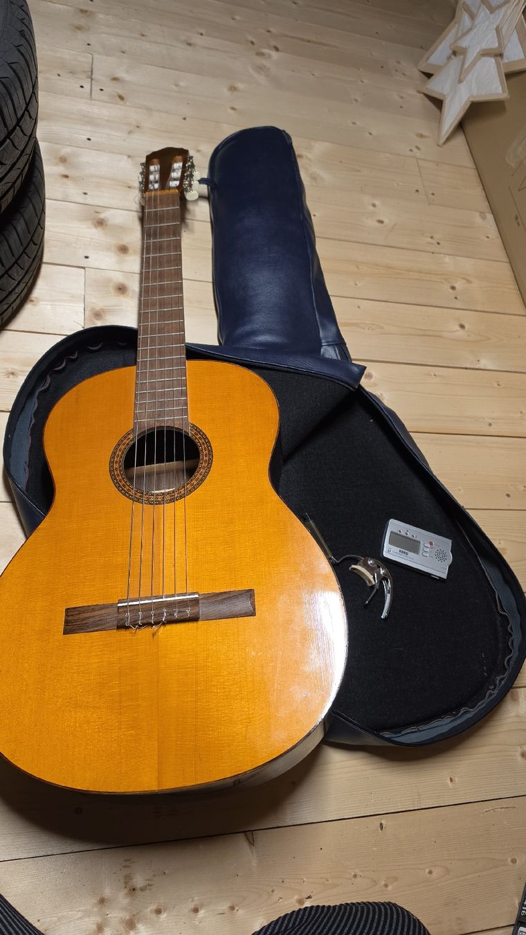 Strumenti musicali: Gitarre Manfred Pletz 1976 – Usato da Hausen am Albis venduto da M.Kurz 1