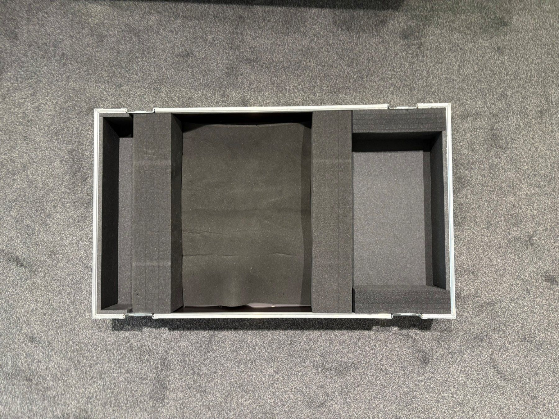 Valigie: BeoLab 3 Transport-Koffer – Usato da Hochdorf venduto da av-electronics 2