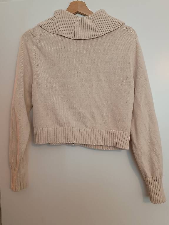 Giacche: Schlichte Strickjacke von Cos – Usato da Zürich venduto da Melianea 3