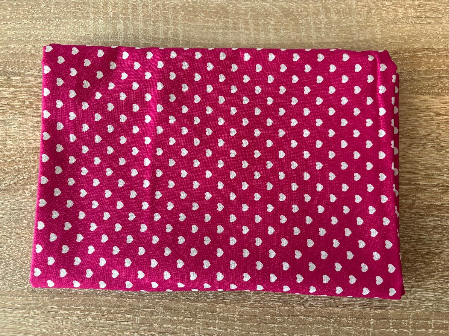 Tessuti: Baumwollstoff pink mit weissen Herzli – Nuovo (secondo la descrizione) da Pfäffikon SZ venduto da Desideria0
