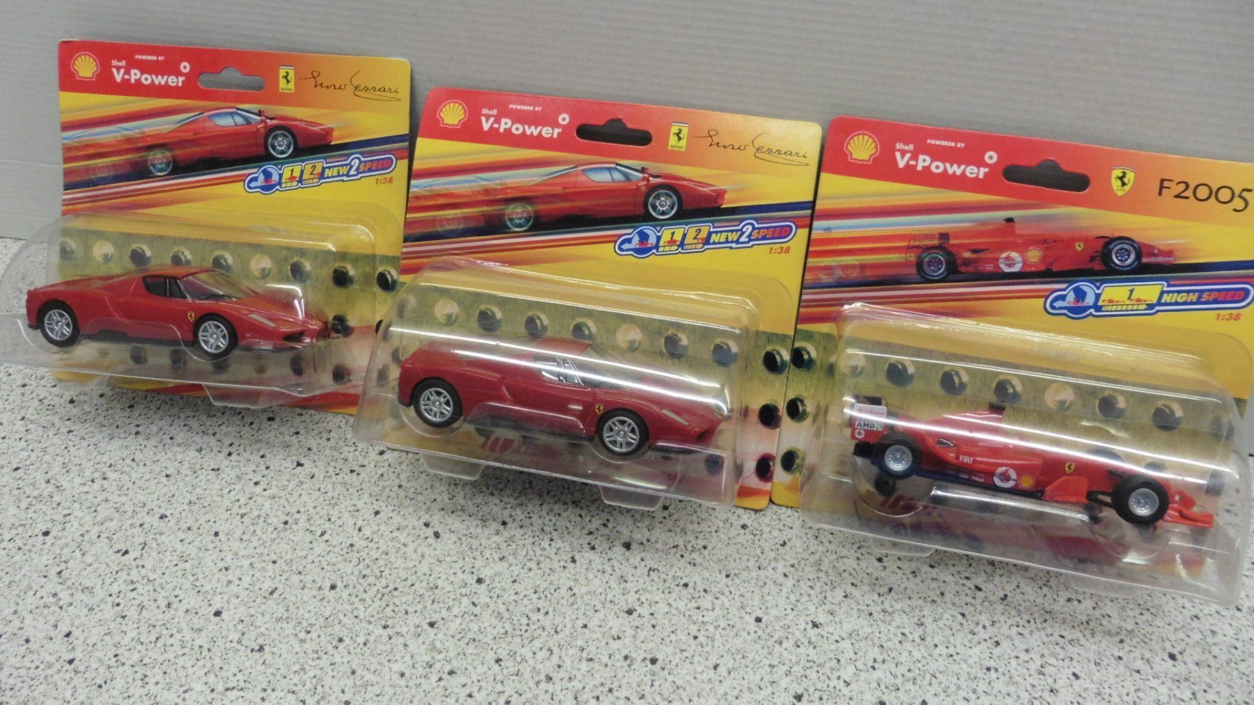 Ferrari Modellini d'auto: Ferrari Modelle M 1:38 Shell Collection – Nuovo e nell'imballaggio originale da Mönchaltorf venduto da boesi51 3
