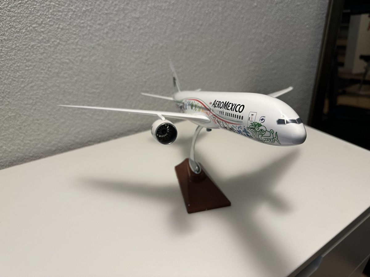 Modellbausätze & Standmodelle: Aero Mexico Modell 1:200 Special Livery – Gebraucht aus Rosshäusern von maexuu 1
