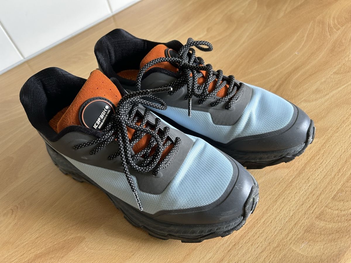 Chaussures femmes: Laufschuh – D'occasion à Richterswil par solisoli5