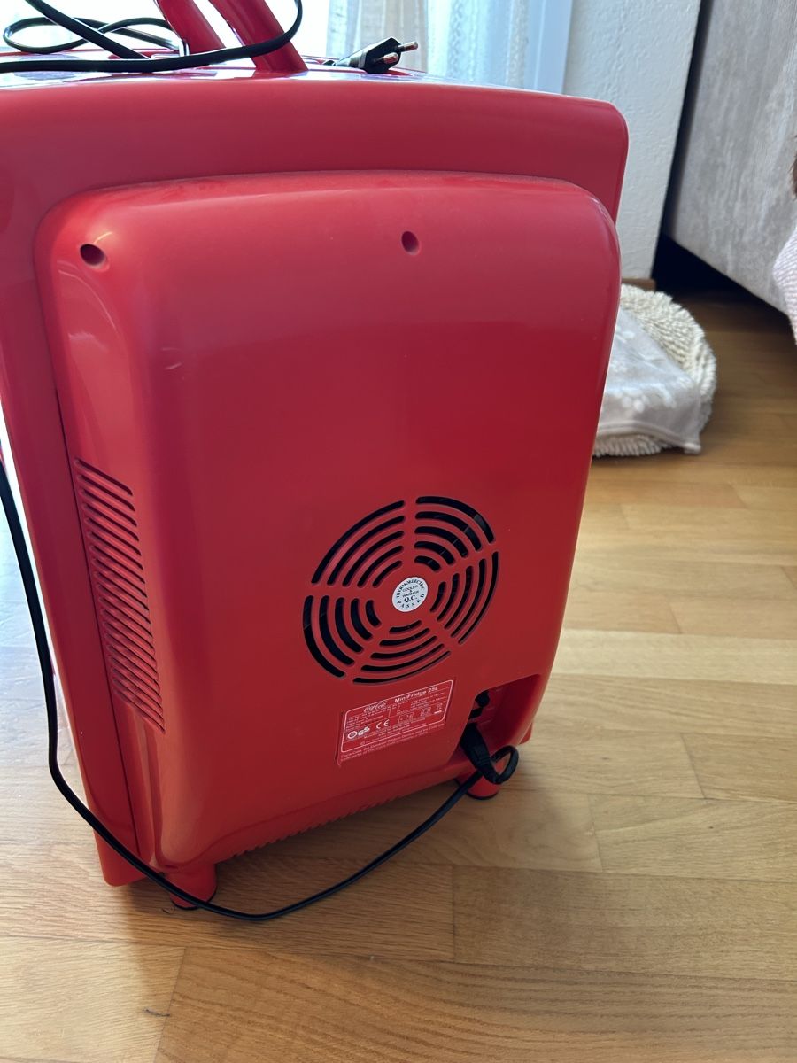 Frigoriferi: Coca Cola Mini Kühlschrank 25l   – Usato da Embrach venduto da Ladybug87 2