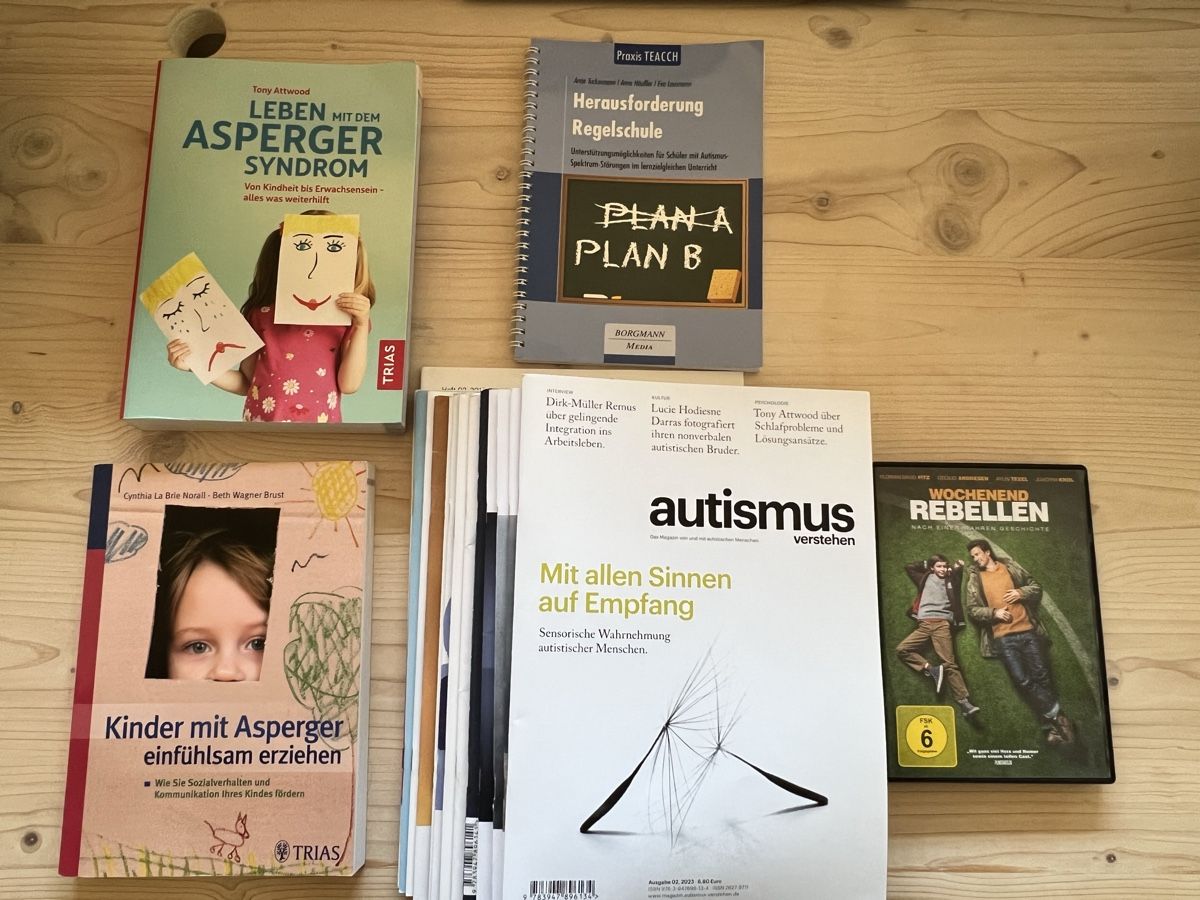 Bücher: Asperger Autismus Bücher/Hefte/DVD – Gebraucht aus Uebeschi von 1Anna1