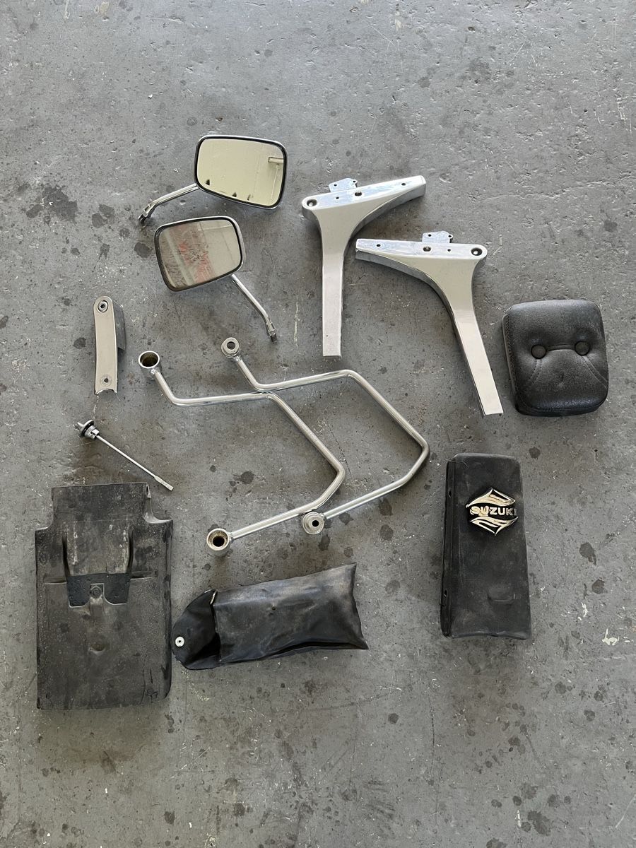 Suzuki Tutti i ricambio per moto: Suzuki Intruder 1400  Teile  – Usato da Hergiswil LU venduto da piru03 1