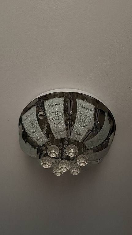 Lampadari & plafoniere: Très beau lustre à vendre  – Nuovo e nell'imballaggio originale da Delémont venduto da eng_lsm2
