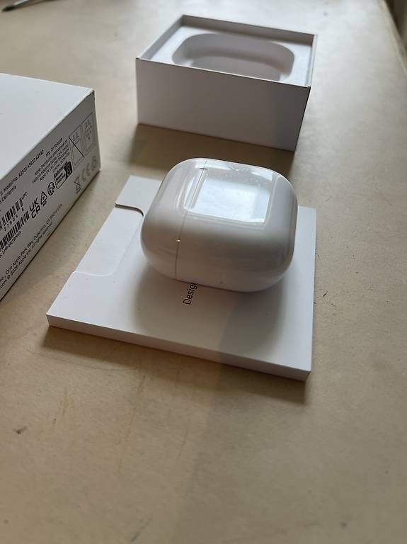 Cuffie: AirPods 5 – Nuovo e nell'imballaggio originale da Basel venduto da Sesep 2