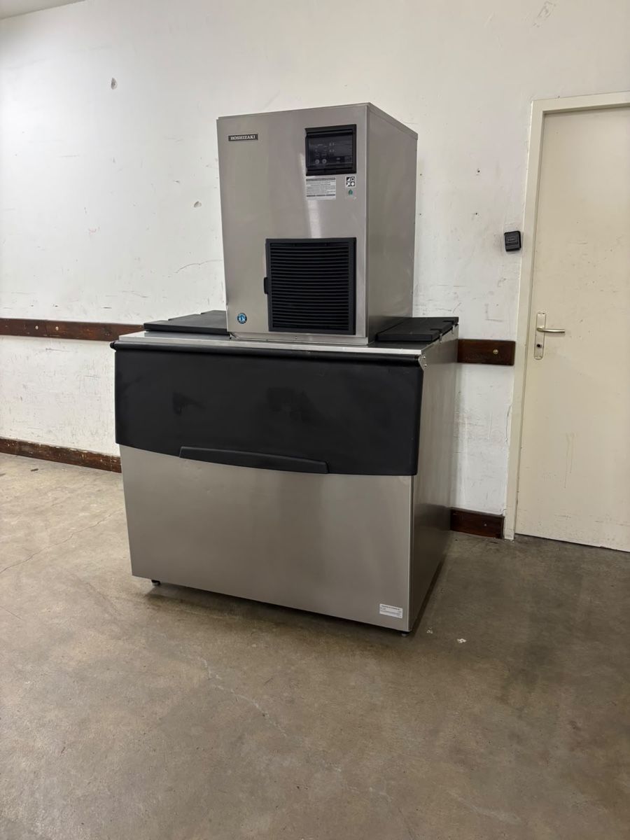 Appareils de cuisine: Hoshizaki Ice Maker – D'occasion à Dietikon par dia_y8y5