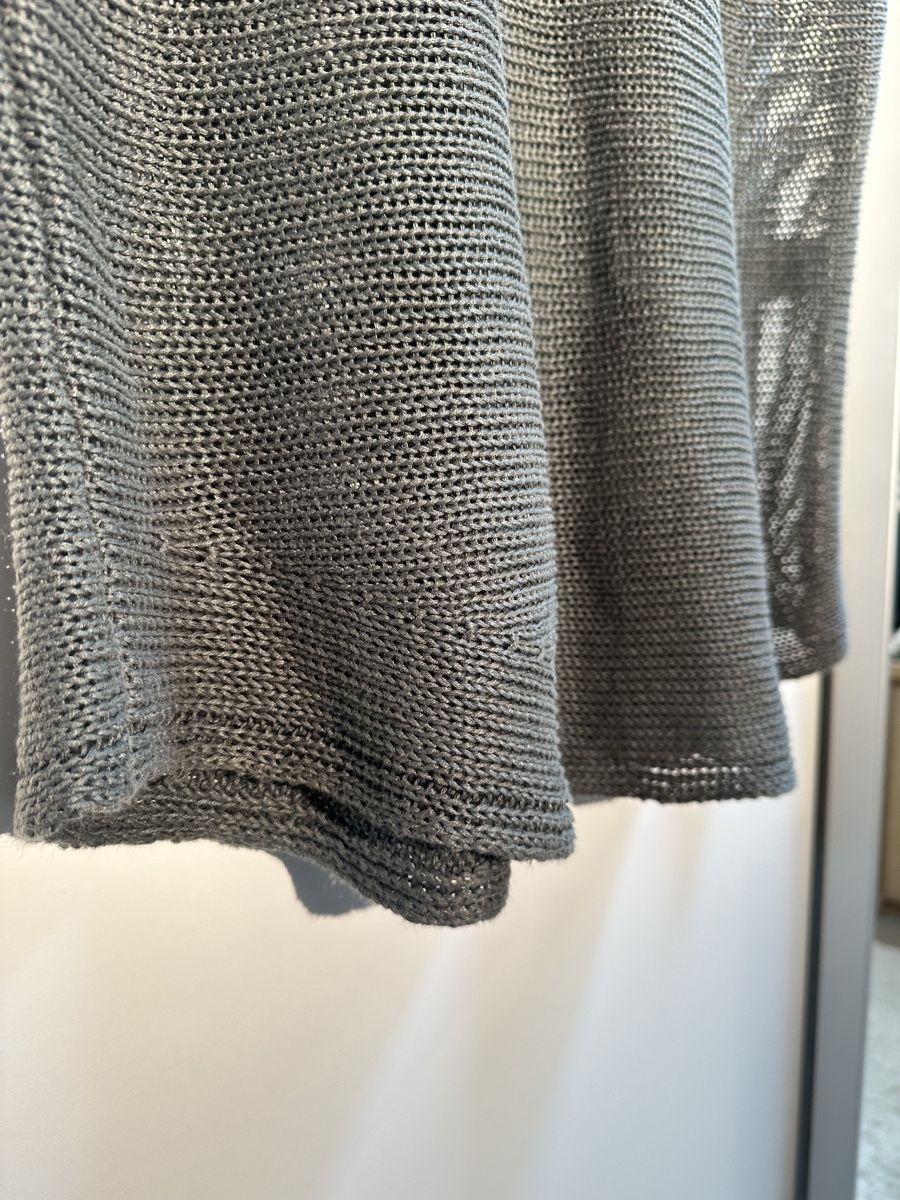 Peter Hahn T-Shirts: Peter Hahn Damen-Leinenshirt Grau/Oliv Gr. 48 – Gebraucht aus Therwil von jonasiw 3