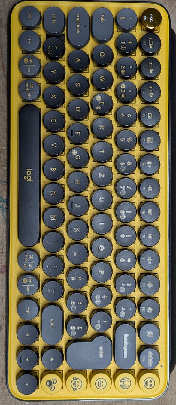 Logitech Claviers: Logitech Pop Keys Tastatur gelb gebraucht – D'occasion à Hirschthal par dor_878b