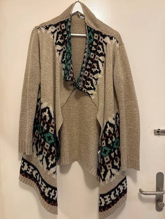 Only Maglioni & Felpe: Kuschelige Strickjacke Ethno Style – Usato da Baden venduto da Chrisenft