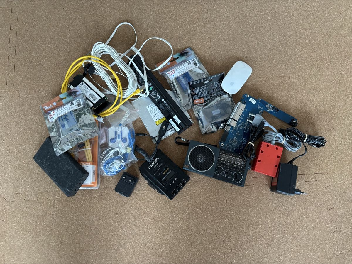 PCs: Elekto / Computer / Walkman / Radio / ect.. – Défectueux à Huttwil par warpBOY 1