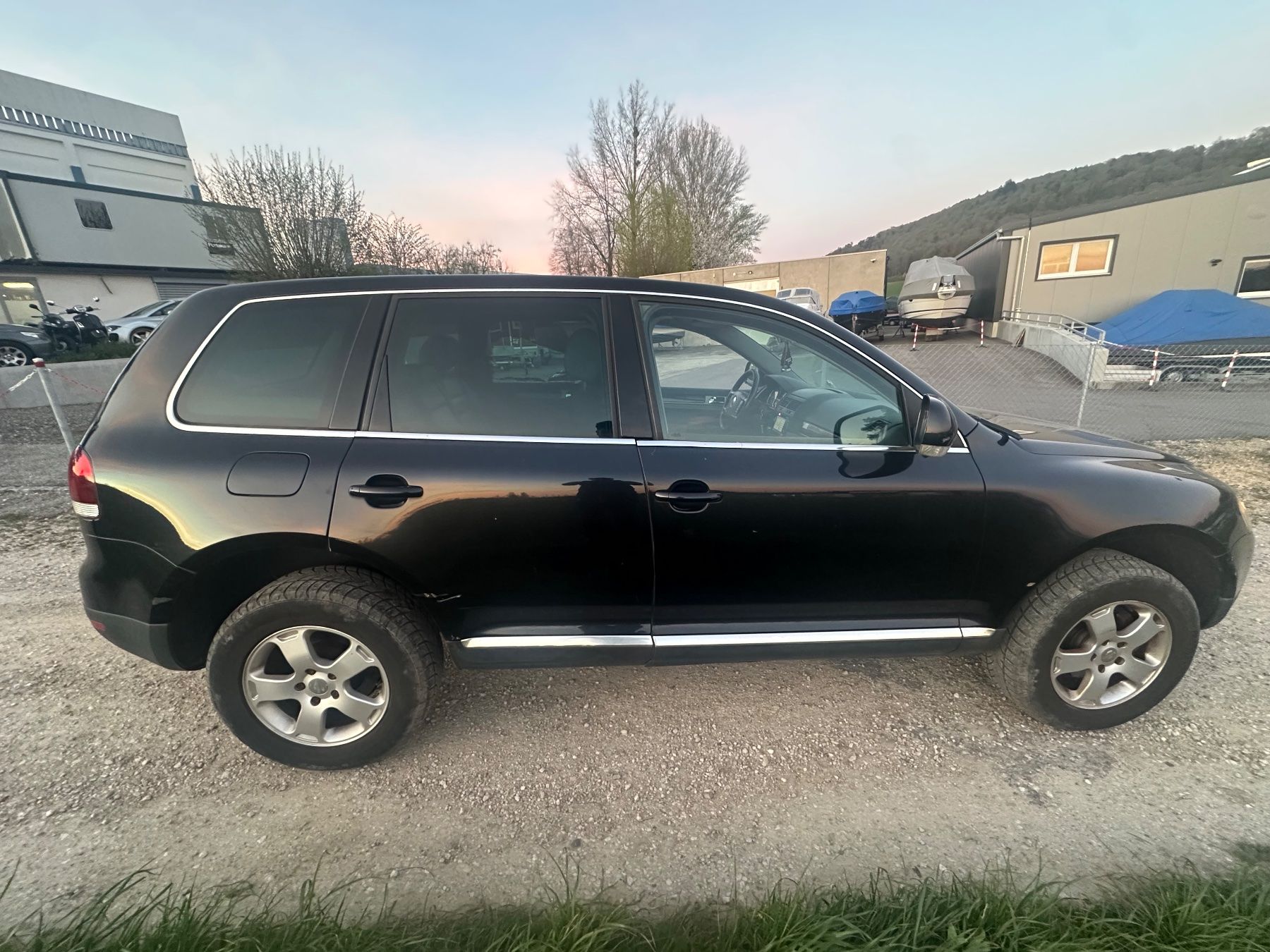 VW Automobili: VW Touareg 2.5 TDI – Usato da Gals venduto da aya_p7pd 2