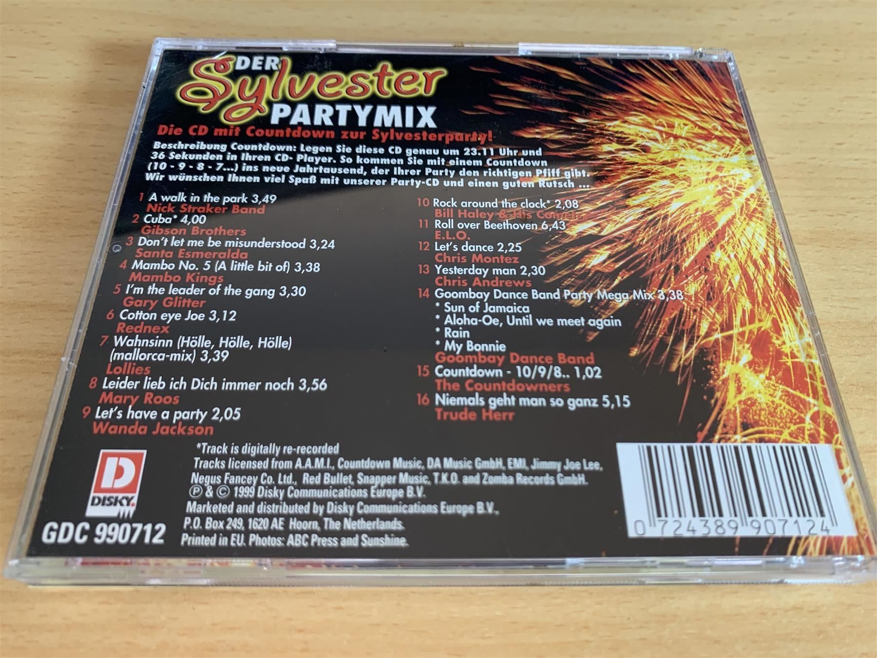 CD: Der Sylvester Partymix – Usato da Rikon im Tösstal venduto da Alpenmutz 1