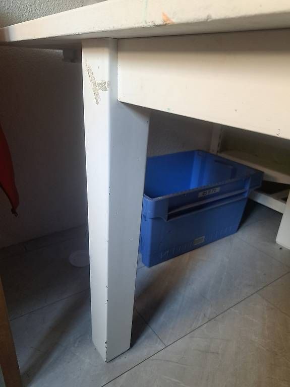 Tavoli: Tisch gebraucht – Usato da Zürich venduto da far_yd8w 3