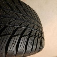 Winterreifen 215/55R17 94V Bridgestone