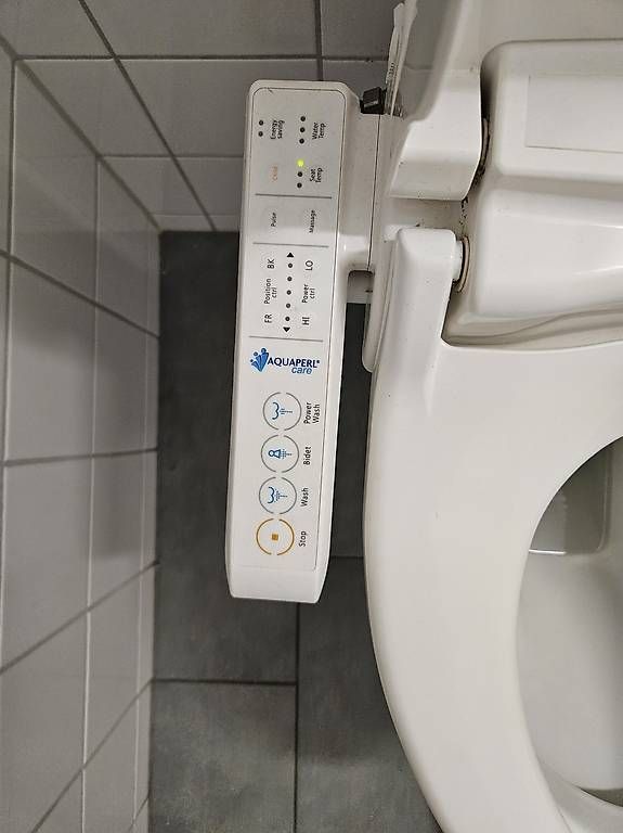 WC: Closomat Aufsatz  – Usato da Zürich venduto da schauwem 4