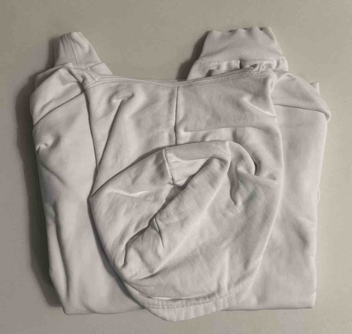 Balenciaga Maglioni & Felpe: Balenciaga Kapuzenpullover weiss Grösse M – Usato da Meggen venduto da O_E 3