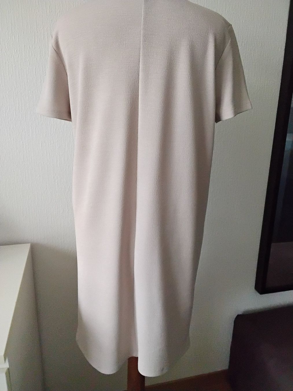 Zara Kleider: Robe beige ZARA neuve, taille M – Neu und originalverpackt aus chêne-bourg von patty190 1
