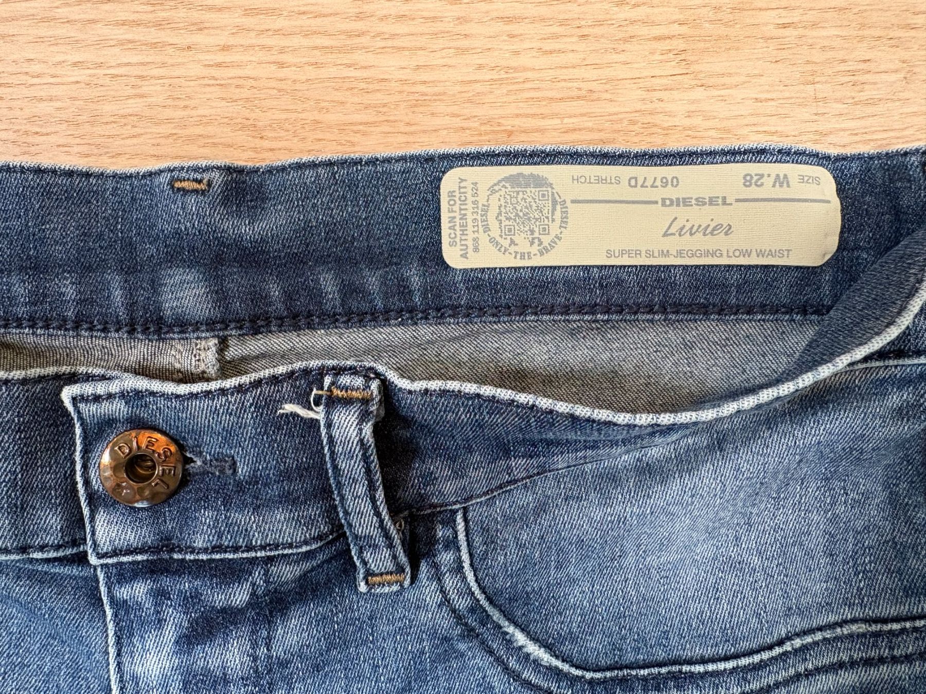 Diesel Jeans: Diesel Livier Stretch Jeans – Usato da Elgg venduto da Jo_Naj 1