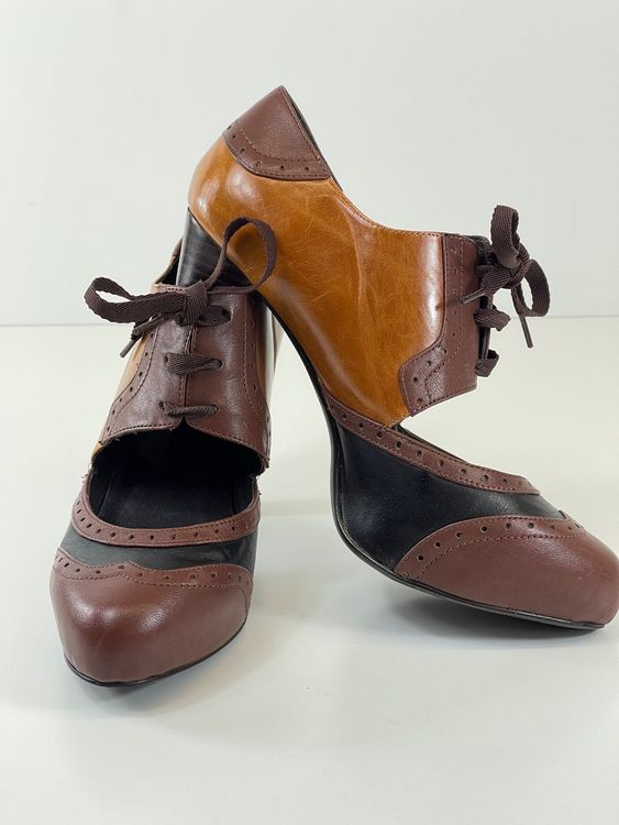 Chaussures femmes: LOLA CRUZ Budapester Plateau Pumps Heels Court Shoes Gr. 38 – D'occasion à Zürich par Arche_Brockenhaus