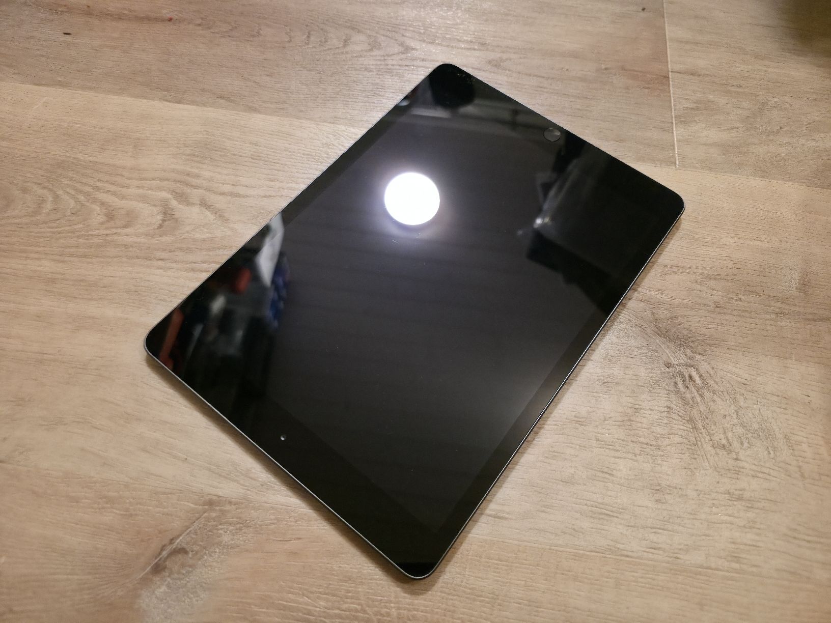 Apple Tablet PC: Apple iPad 2020 – Usato da Immensee venduto da camerra4