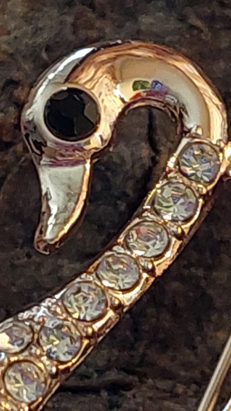 Broschen & Nadeln: Hübsche Brosche Schwan mit Strass und Stein blau – Neu (gemäss Beschreibung) aus Oberwil BL von Hunajakakku 4