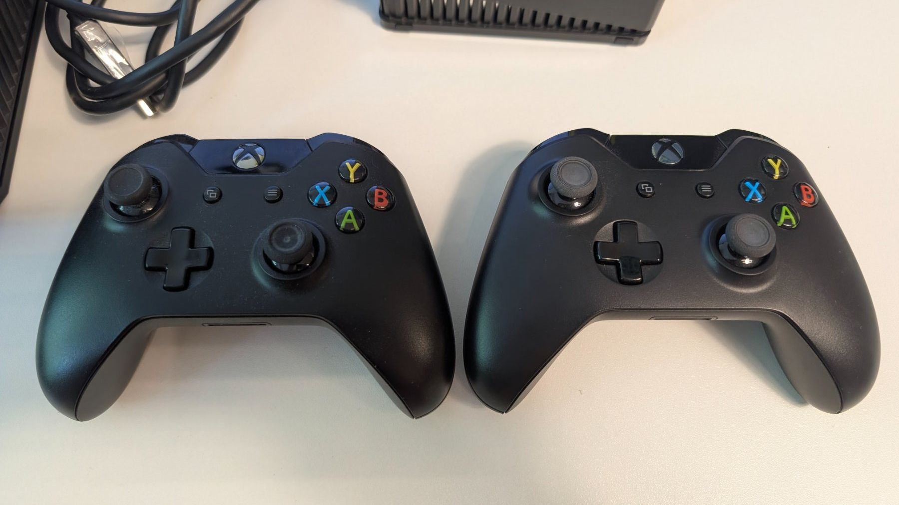 Microsoft Console: Xbox One 500 GB + 5 TB Festplatte, Kinect, 2 Controller & OV – Usato da Amriswil venduto da PatiSun 4