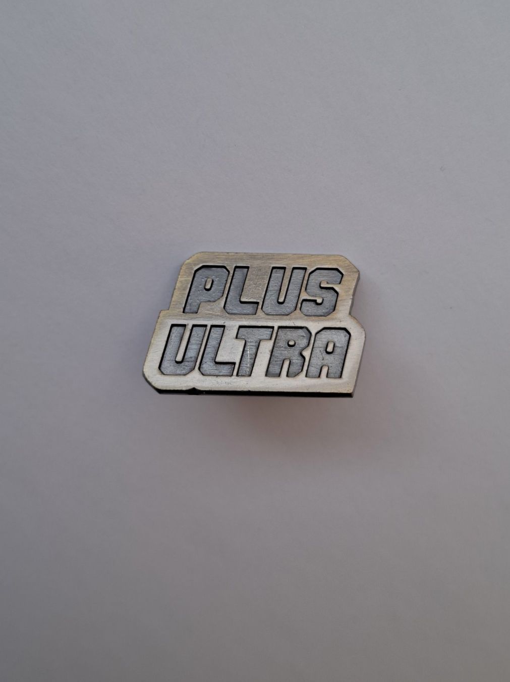 Plaketten & Abzeichen: Pins "PLUS ULTRA" My hero academia – Gebraucht aus Vers-l'Eglise von thea.aaaa