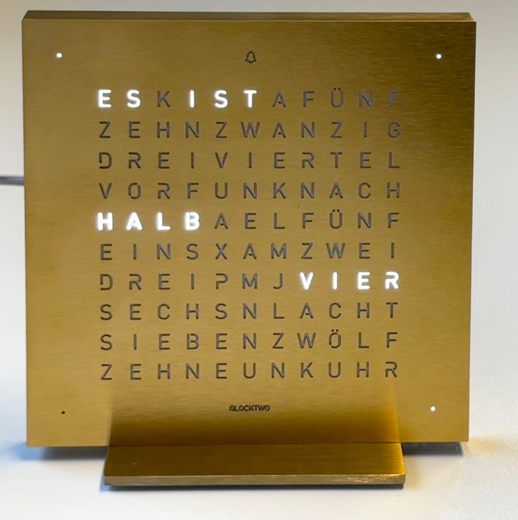 Qlocktwo Touch Golden Legend - Deutsch - ab 1.- | Kaufen auf Ricardo