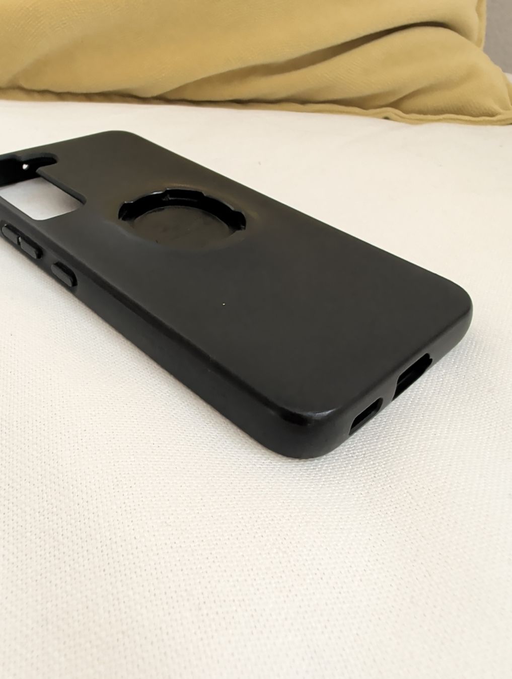 Samsung Telefoni cellulari / Smartphones: Quadlock Samsung S22 kit vélo  – Usato da Neuchâtel venduto da roy_xk8s 2